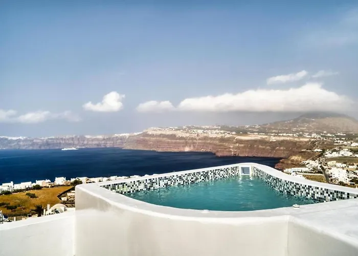 Konukevi Panoramic In Akrotiri With Stunning Views