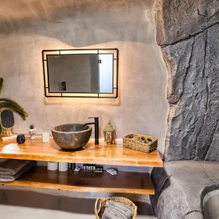 بيت ضيافة Panoramic In Akrotiri With Stunning Views