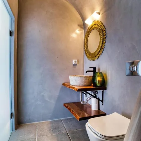 Panoramic In Akrotiri With Stunning Views