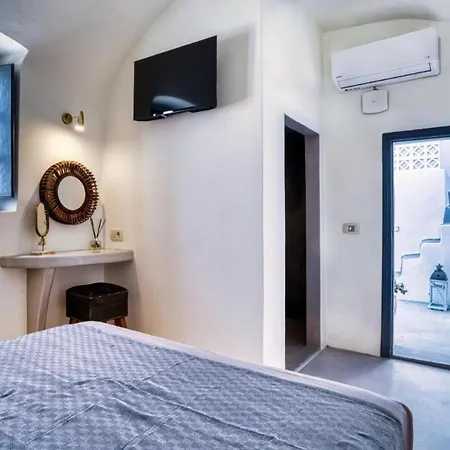 Panoramic In Akrotiri With Stunning Views Πανσιόν