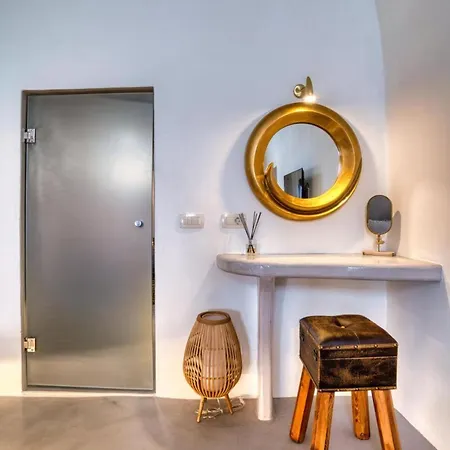 Panoramic In Akrotiri With Stunning Views Πανσιόν