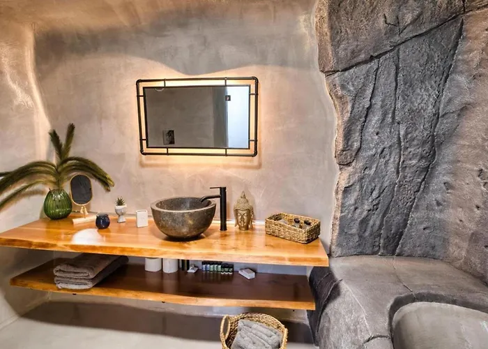 Penzion Panoramic In Akrotiri With Stunning Views